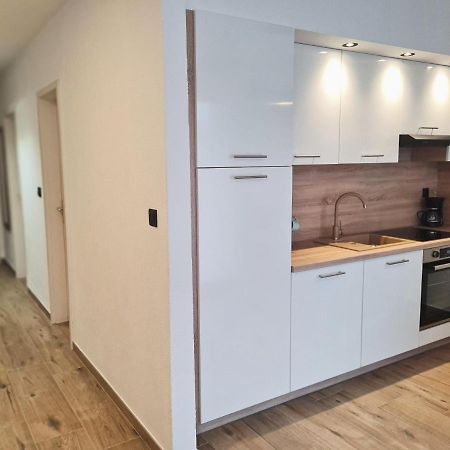 Bellistra Apartman Rabac - E Apartment ภายนอก รูปภาพ