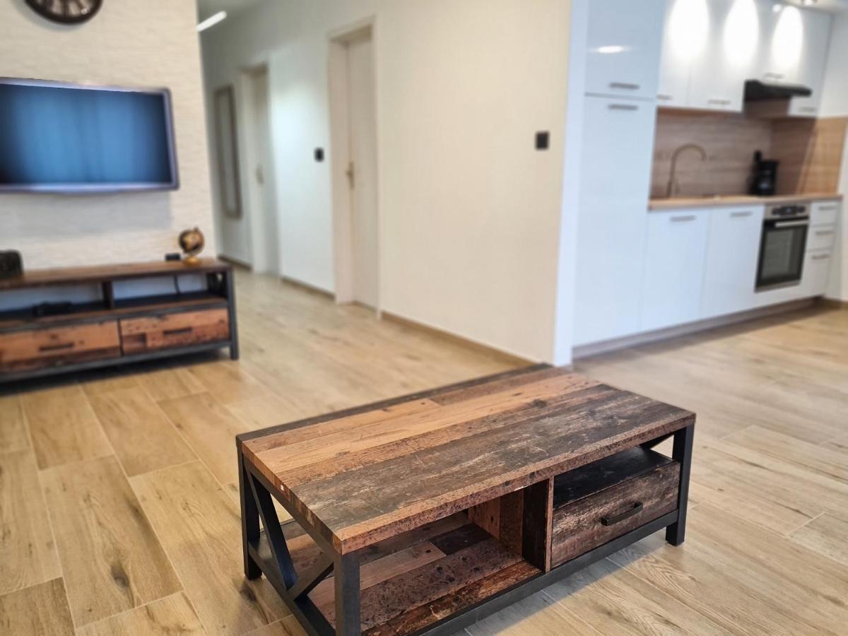 Bellistra Apartman Rabac - E Apartment ภายนอก รูปภาพ
