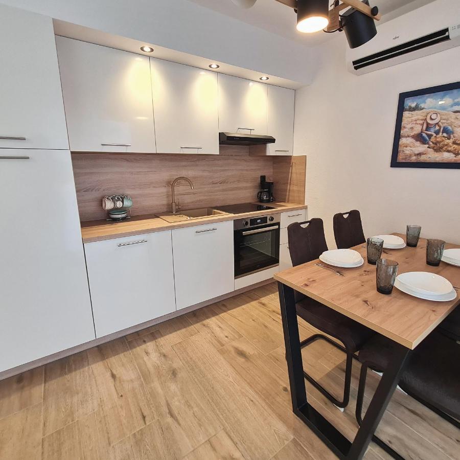 Bellistra Apartman Rabac - E Apartment ภายนอก รูปภาพ